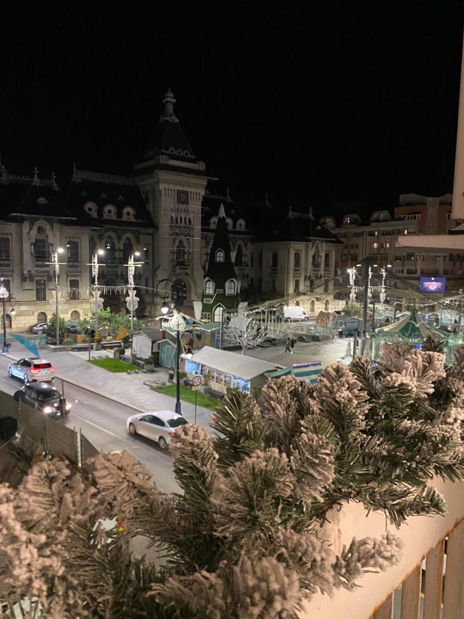 Blue Light Ultracentral Craiova Exterior photo